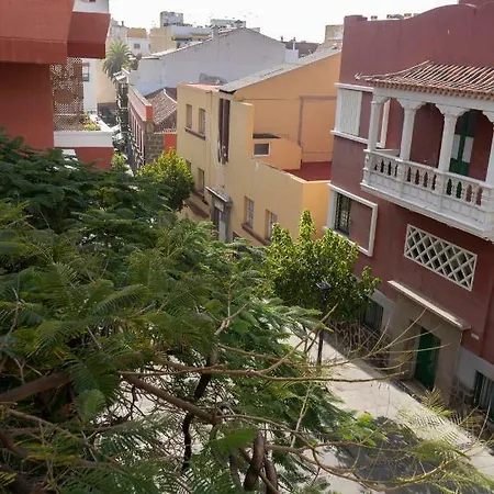 Central Near Martianez Beach With Balcony